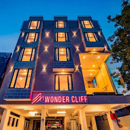 Hotel Wonder Cliff Удайпур Екстер'єр фото