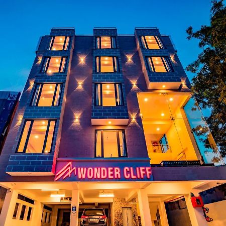 Hotel Wonder Cliff Удайпур Екстер'єр фото